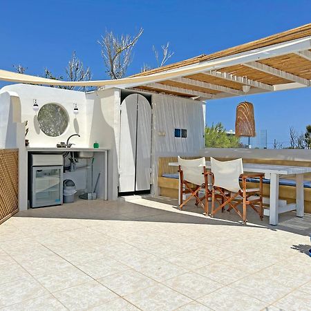 Villa Danae - Seaside Villa With Pool & Hot Tub Píszo Livádi Kültér fotó