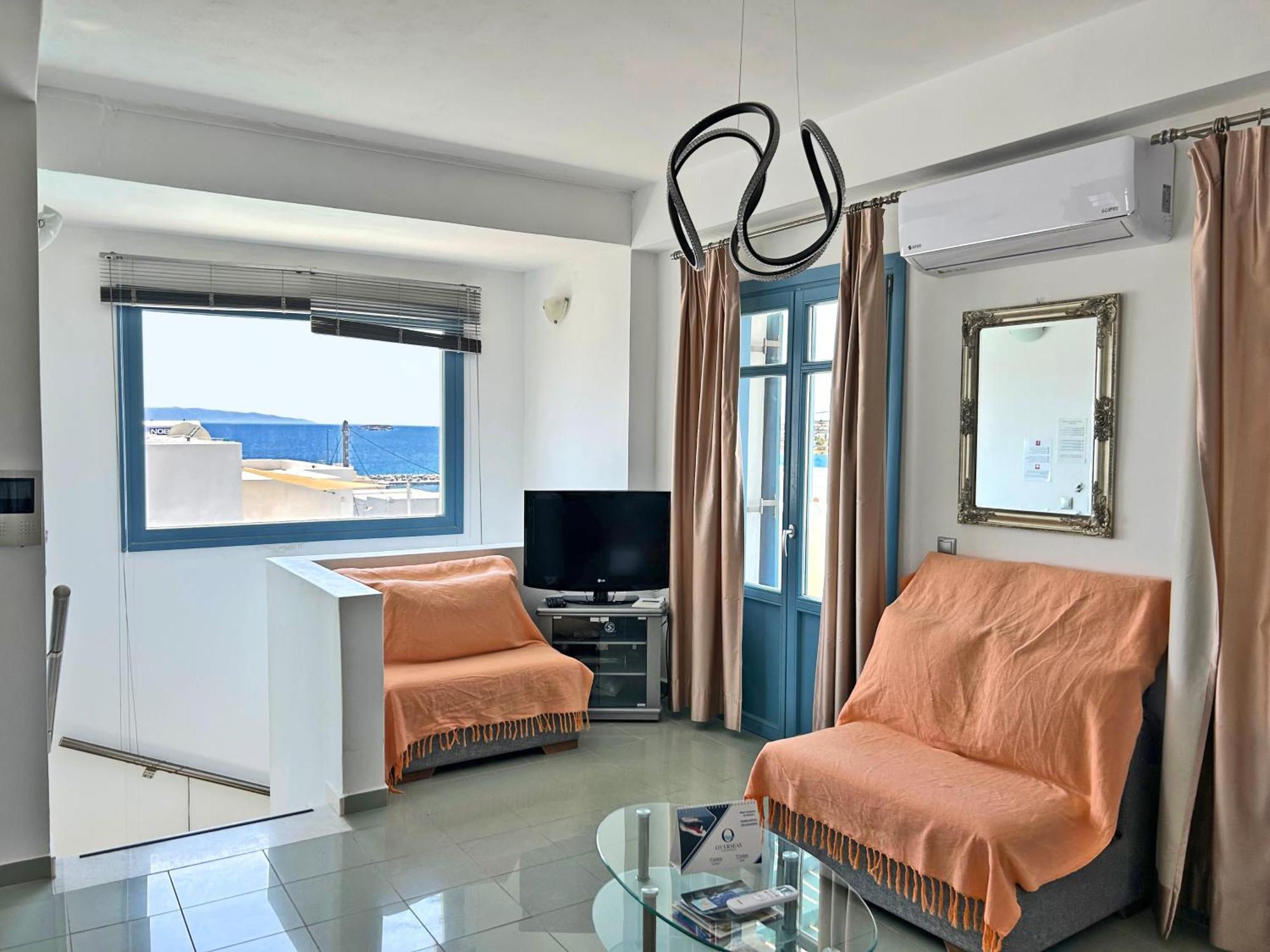 Villa Danae - Seaside Villa With Pool & Hot Tub Píszo Livádi Kültér fotó